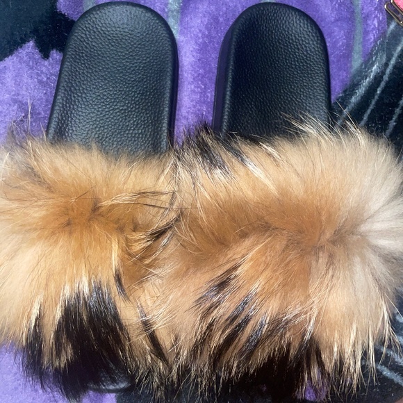 fur slides - Picture 1 of 2
